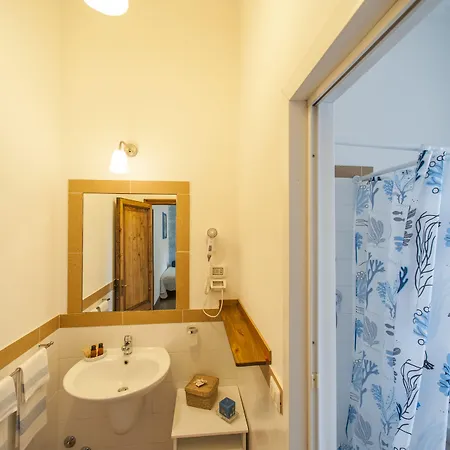 La Coperta Ricamata Bed & Breakfast 3*